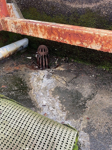 雨漏り原因につながりやすいダクト